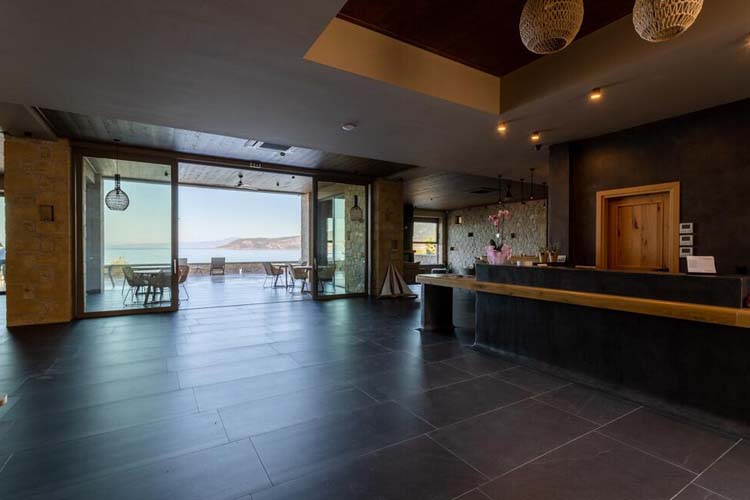 Lobby - Diapori Suites Hotel - Kardamyli