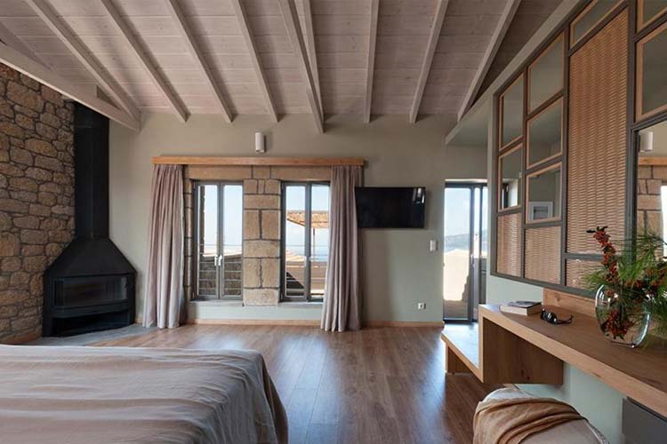 Executive Suite - Diapori Suites Hotel - Kardamyli