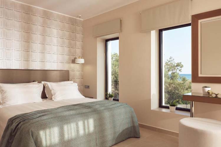 Private Jacuzzi Suite - Golden Sun Resort & Spa - Kalamaki