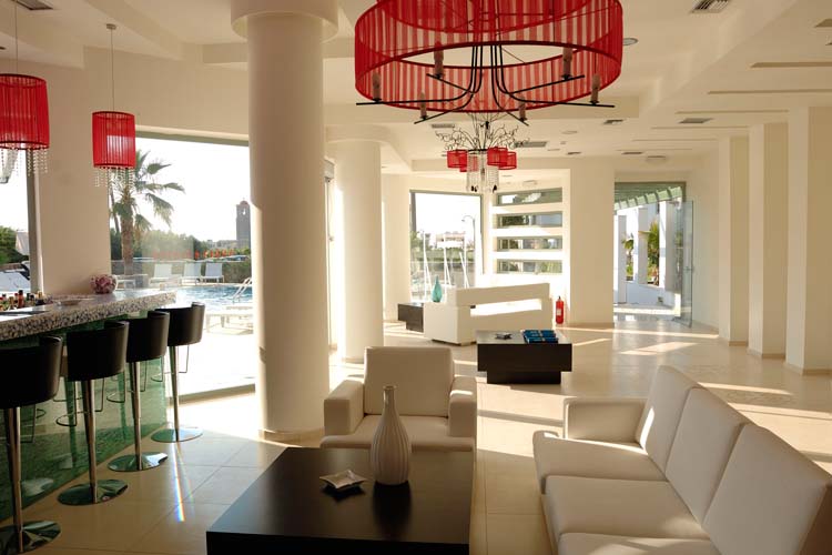 Lounge - Angela Suites Boutique Hotel - Sissi