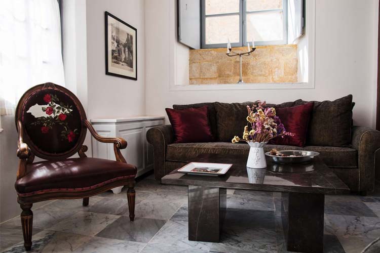 Lobby - Hydrea Exclusive - Hydra