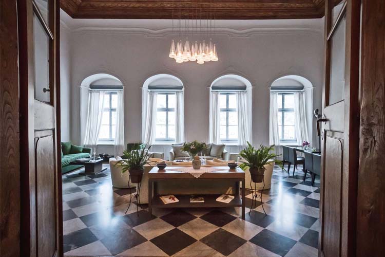 Living Room - Hydrea Exclusive - Hydra