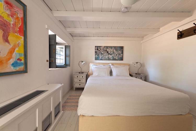Split Level Suite - Moon - Four Seasons Hydra Luxury Suites - Hydra