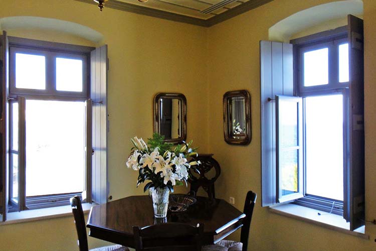 Suite with sea view - Autumn - Four Seasons Hydra Luxury Suites - Hydra