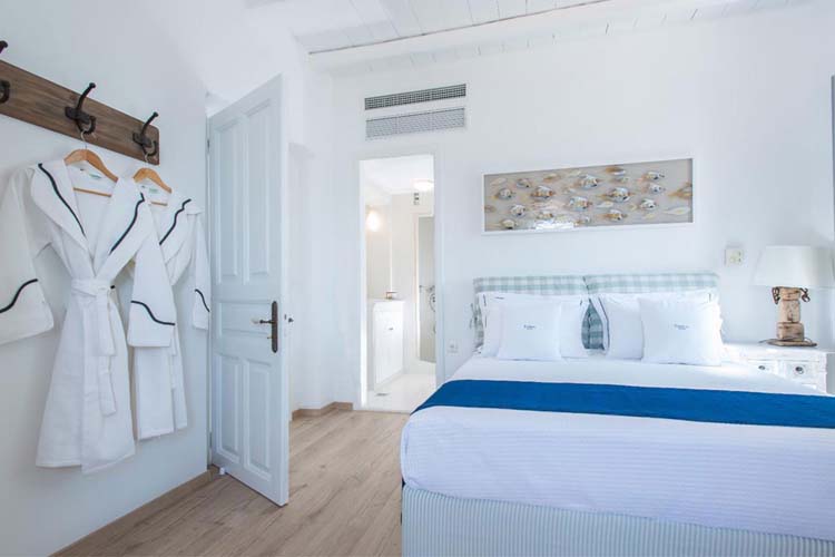 Suite with sea view - Summer - Four Seasons Hydra Luxury Suites - Hydra