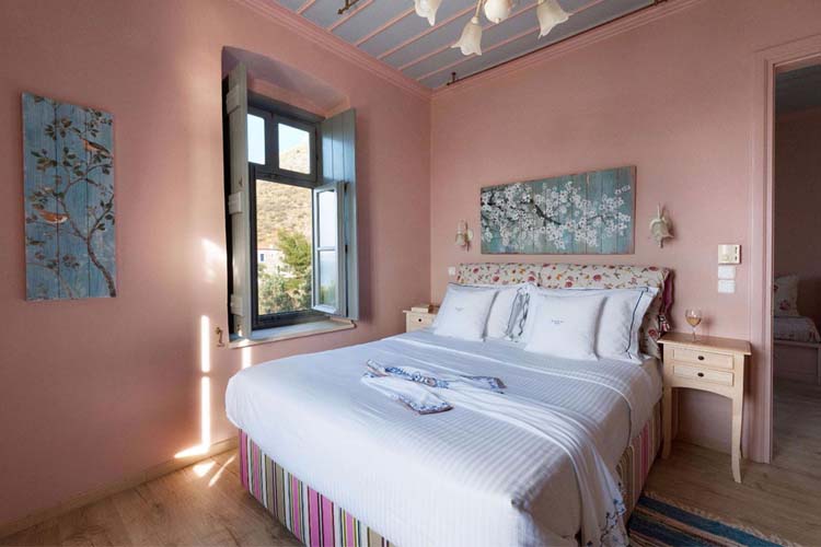Suite with sea view - Spring  - Four Seasons Hydra Luxury Suites - Hydra