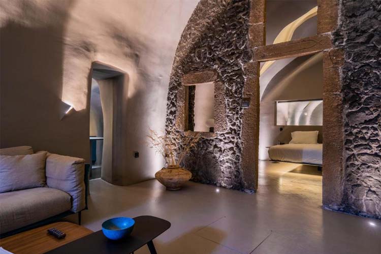 Three Bedroom Villa with Outdoor Jetted Pool and Indoor Private  - Kivotos Santorini - GRECIA