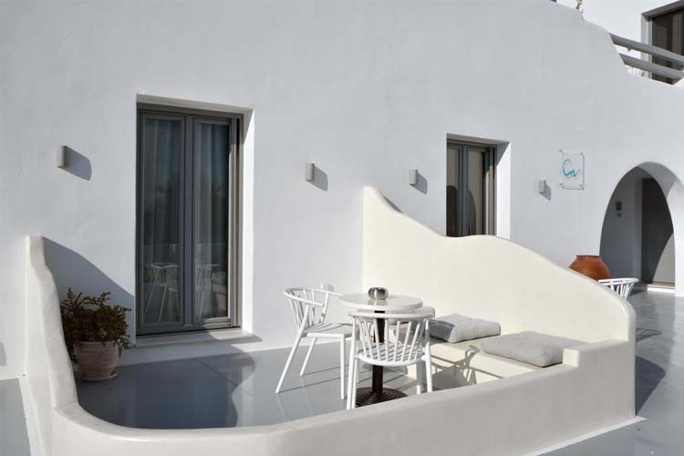 Terrace - Crystal Mare Suites - Naxos