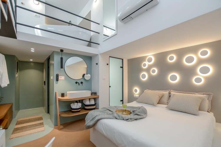 Master Suite Jason with Outdoor Hottub - Argo Boutique Hotel - Naxos