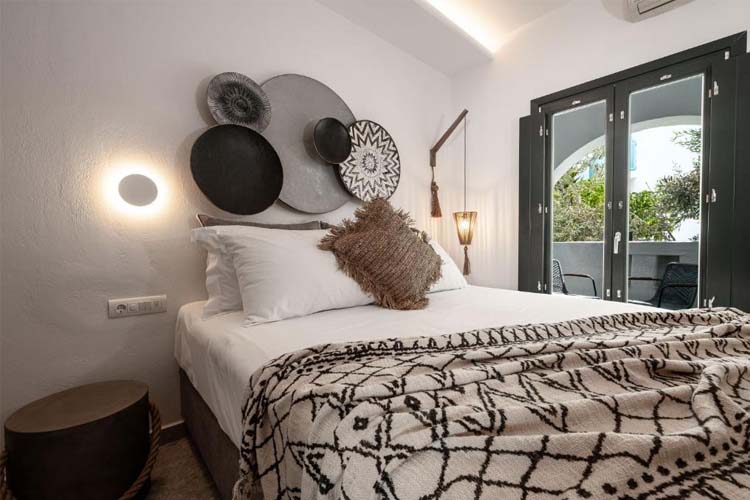 Supreme Suite Side Sea View Outdoor Hot Tub - Sandaya Luxury Suites - Naoussa