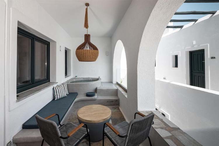 Supreme Suite Side Sea View Outdoor Hot Tub - Sandaya Luxury Suites - Naoussa