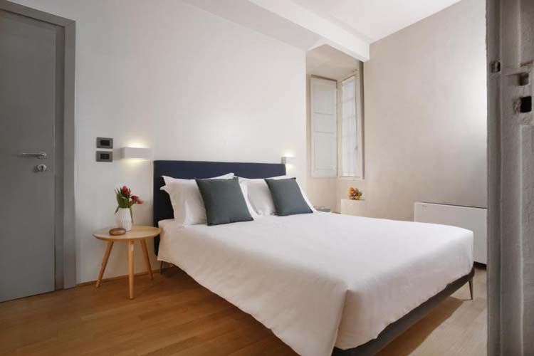 Deluxe Double Room with Extra Bed - Hotel Palazzo Grillo - Génova