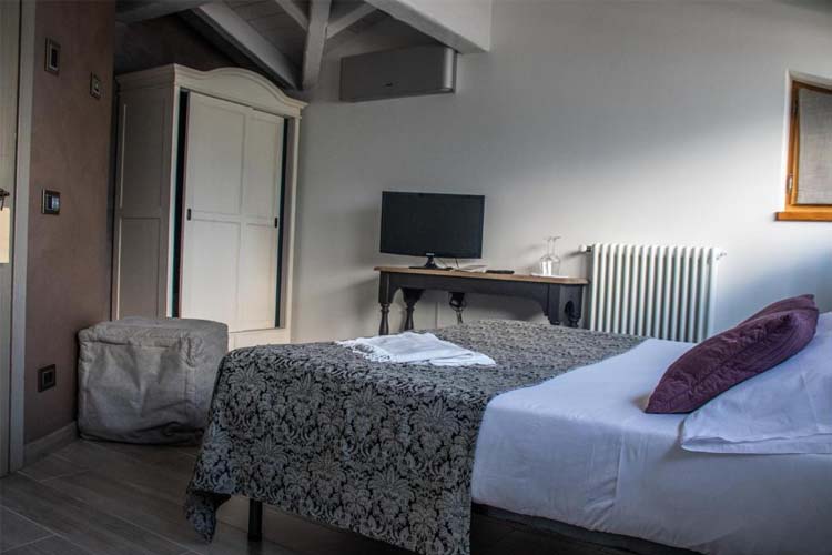 Economy Double Room - Agriturismo Tre Terre - Pianello del Lario