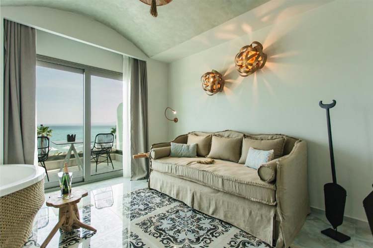 Deluxe Suite Sea View with Indoor Hot Tub - Blue Carpet Luxury Suites - Pefkochori