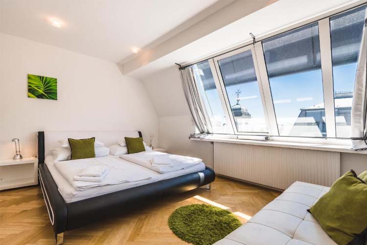 Four-Bedroom Penthouse Suite - Kärntnerstrasse 28 - Duschel Apartments City Center - Vienna