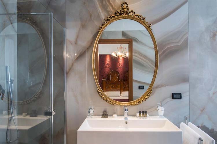 Superior Room - Locanda Leon Bianco on the Grand Canal - Venecia