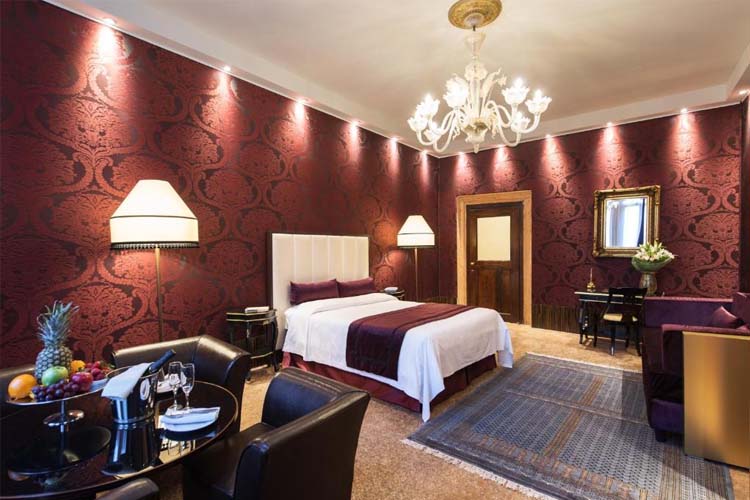 Elegance Junior Suite - Locanda Leon Bianco on the Grand Canal - Venecia