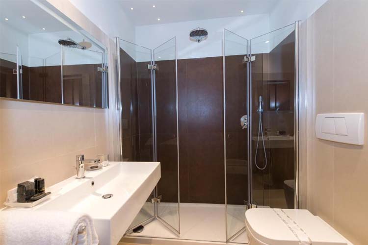 Junior Suite Grand Canal View - Locanda Leon Bianco on the Grand Canal - Venecia