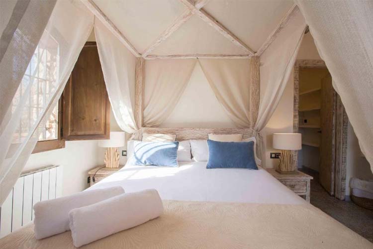 Superior Suite - Hotel Mas del Sord 1335 - La Selva del Camp