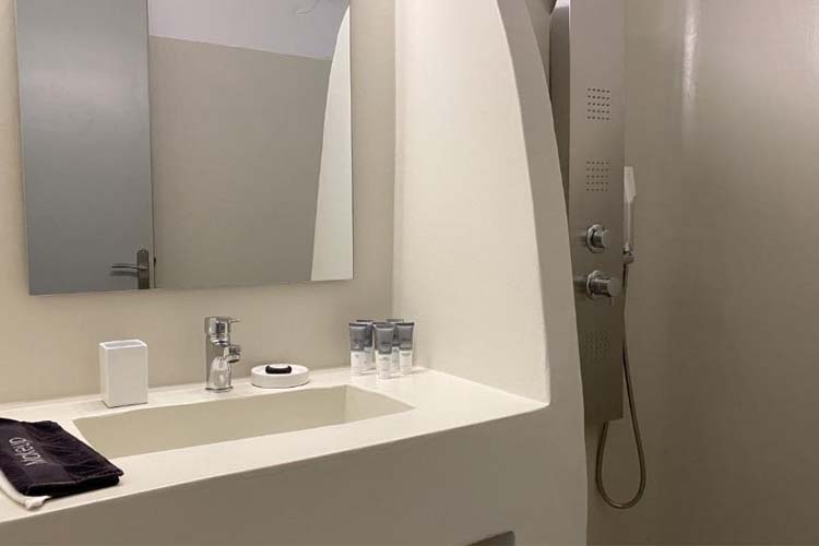 Apartment with Hot Tub and Sea View - Amperian Mykonos Suites - Míkonos