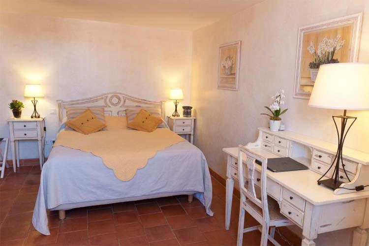 Charm Double Room - Village Side - Le Clos de la Glycine - Rossilhon