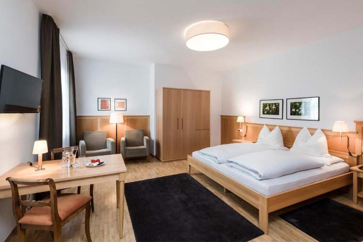 Superior Double Room - Boutique & Gourmet Hotel Orso Grigio - Innichen