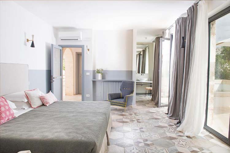 Junior Suite with external Jacuzzi - Masseria San Giovanni - Fasano 