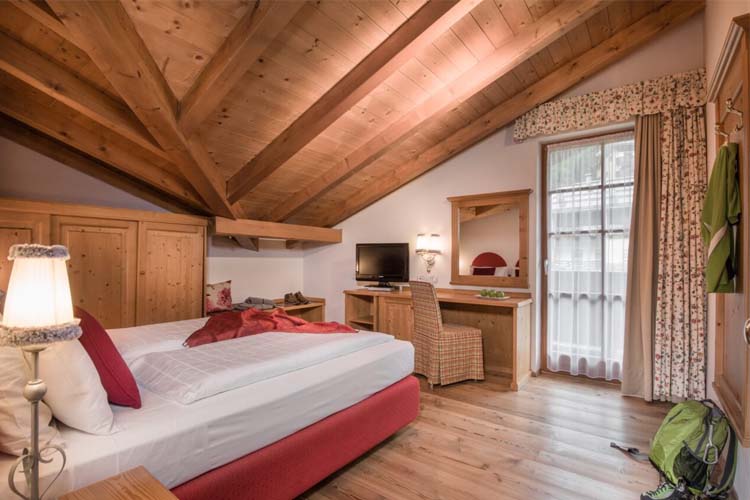 Classic Room - Bio Hotel Hermitage - Madonna di Campiglio