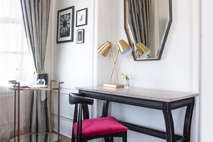 Classic Queen Room - The Culver Hotel - Culver City