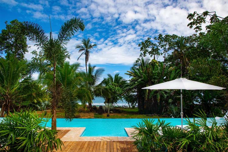 Pool - Le Cameleon Boutique Hotel - Puerto Viejo de Talamanca