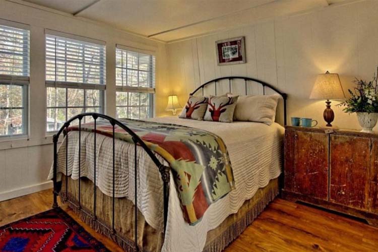 Two-Bedroom Apartment - Lake Rabun Hotel & Restaurant - Lakemont