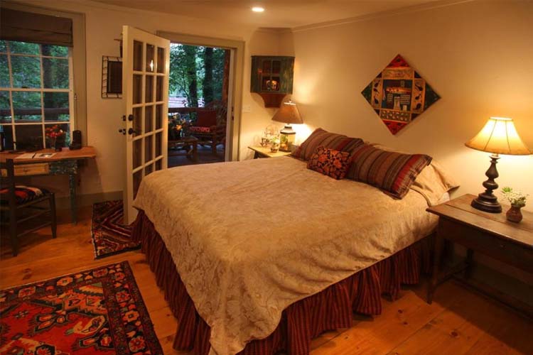 Queen Suite - Lake Rabun Hotel & Restaurant - Lakemont