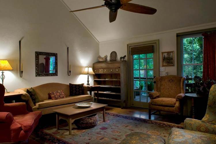 One-Bedroom Suite - Lake Rabun Hotel & Restaurant - Lakemont