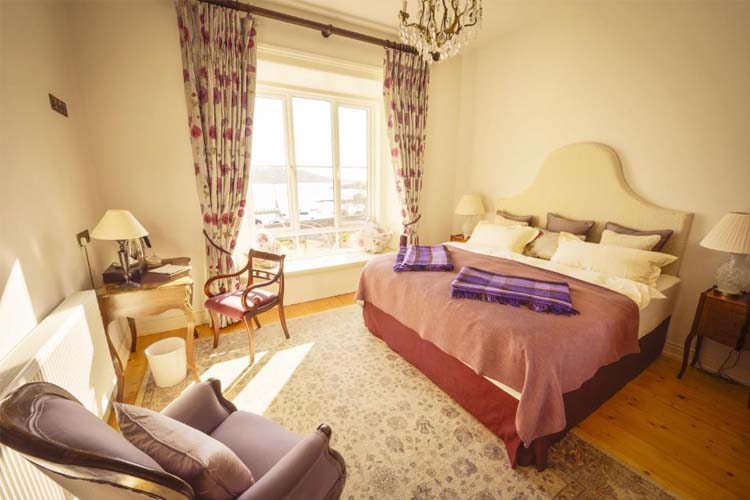 Deluxe Double Room with Sea View - Screebe House - Rosmuc