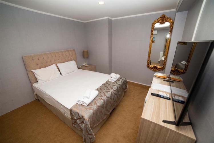 Budget Double Room - Basement without Windows - HHK Hotel - Istamboul