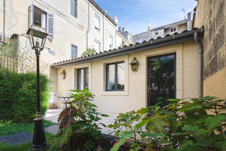 Superior One-Bedroom Apartment - Villa Victor Louis - Bordeaux Centre - Bordeaux