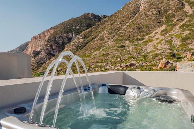 Suite with Hot Tub - Milos Cove - Komia