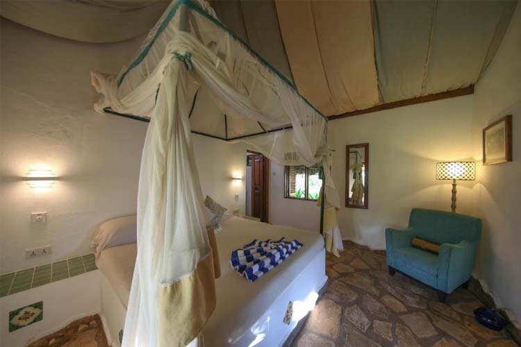 Queen Room with Garden View - Kinasi Lodge - Utende