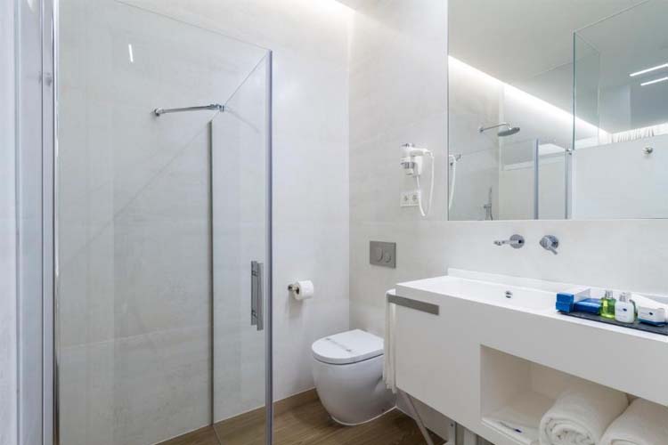 Comfort Double Room with Terrace - Sanse Bay - San Sebastián