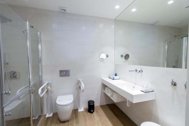 Deluxe Family Room Partial Sea View - Sanse Bay - San Sebastián