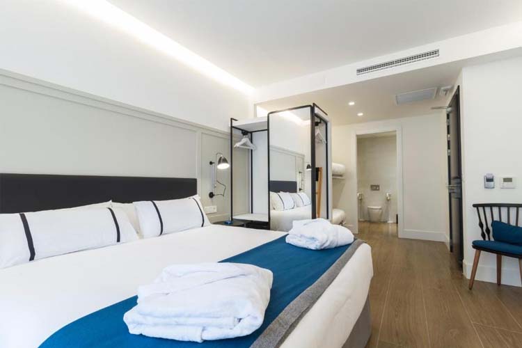 Deluxe Family Room Partial Sea View - Sanse Bay - San Sebastián