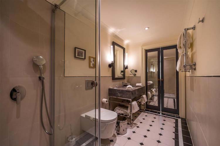 Superior Double Room with City View - Amadria Park Hotel Capital - Zagreb