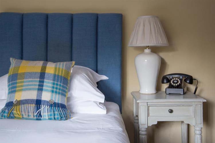 Comfort Rooms - King John Inn - Salisbury