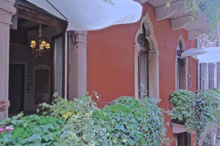 Entrance - Vecchia Verona - Verona