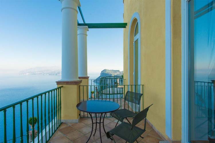 Junior Suite with Sea View - cliff side - Hotel Caesar Augustus - Capri, Ischia and Procida