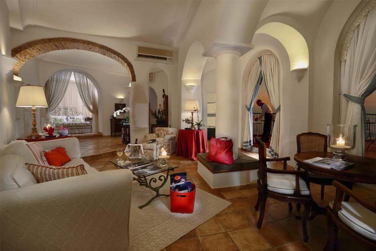 Large Suite with Spa Bath - Hotel Caesar Augustus - Capri, Ischia and Procida