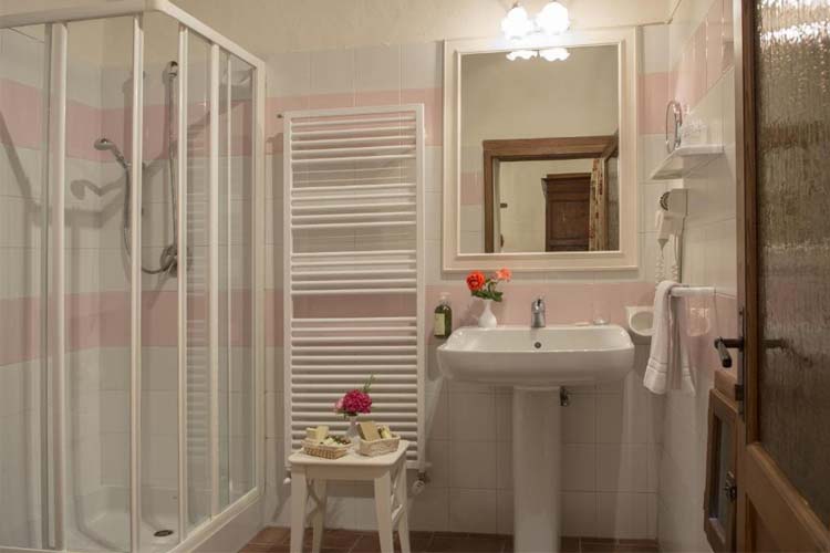 Classic Triple Room - Hotel Belvedere di San Leonino - Castellina in Chianti