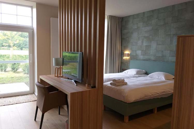 Suite with Spa Bath - Hotel B - Boskaperlhoeve - Buggenhout