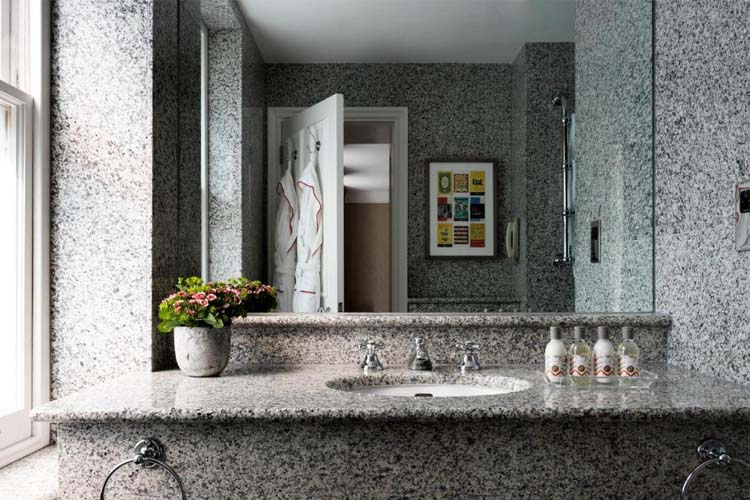 Superior Room - Number Sixteen - London