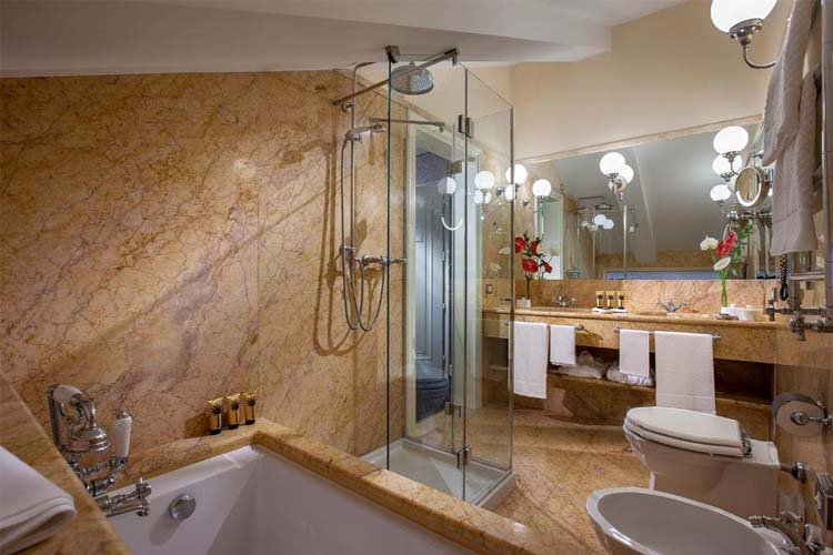 Junior Suite with Lagoon View  - Hotel Londra Palace - Venice